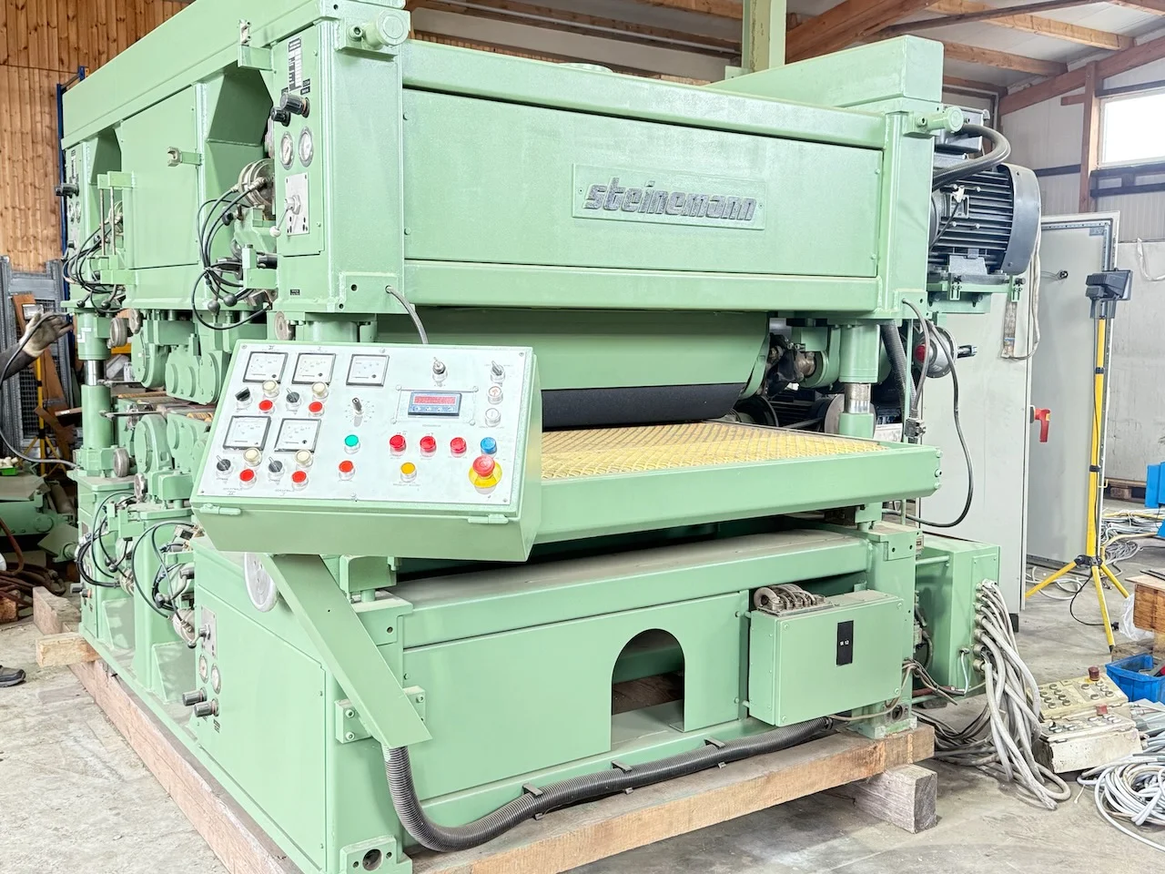 Plattenschleifmaschine